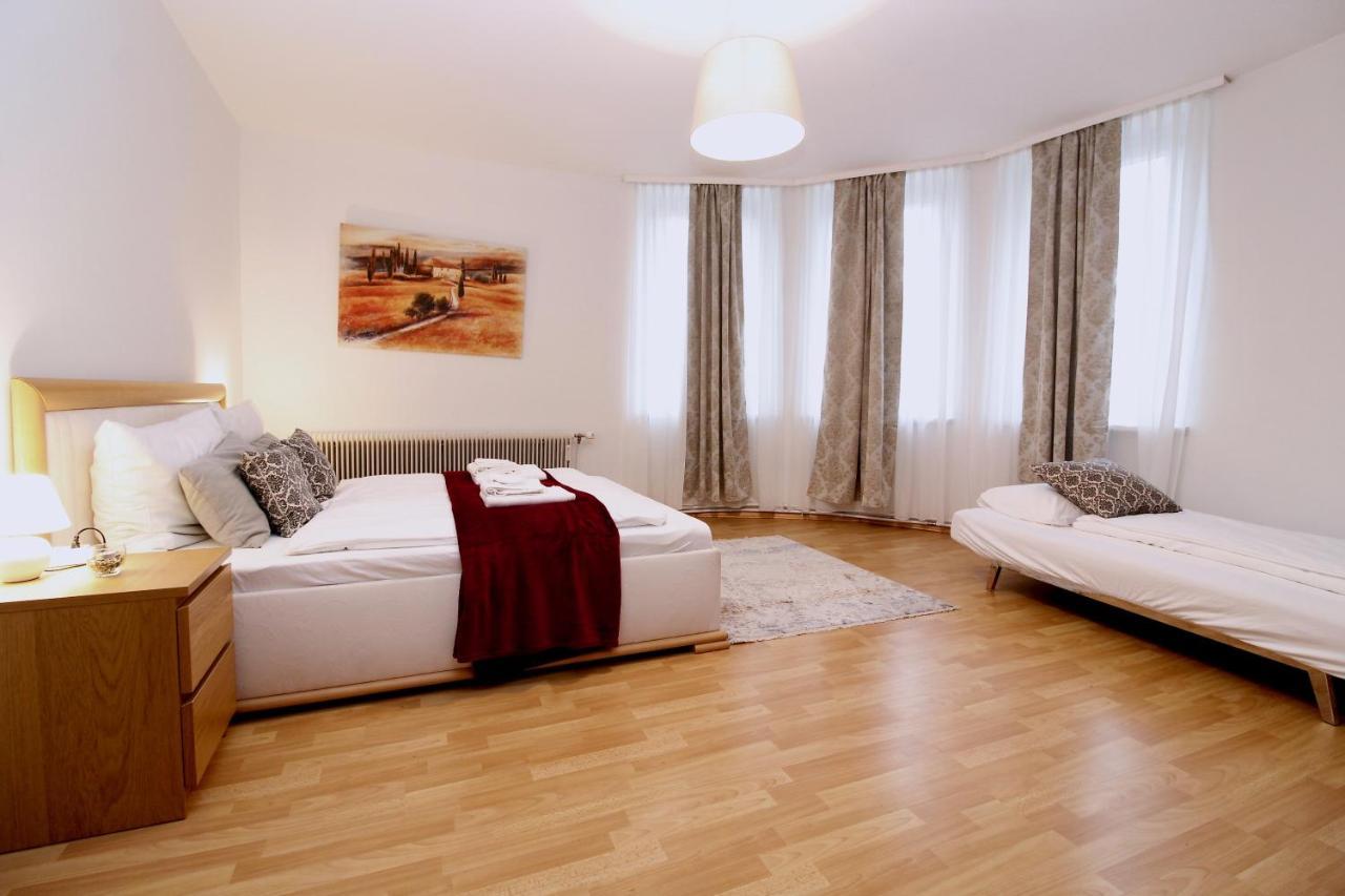 1-Bedroom Apartment Heiligenstadt Wina Bagian luar foto